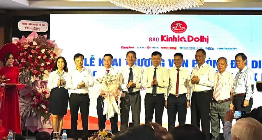 Lãnh đạo Ban Tuyên giáo Tỉnh ủy, Sở TTTT Đắk Lắk chúc mừng Văn phòng đại diện