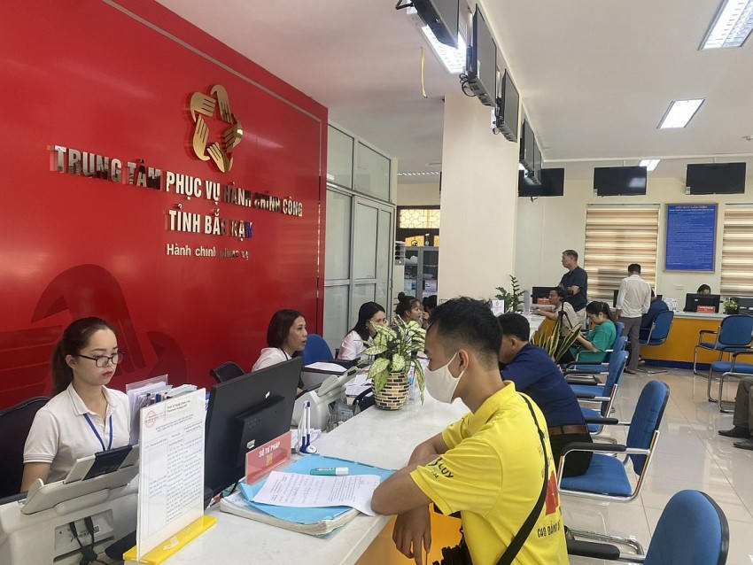 Giải quyết thủ thục hành chính tại Trung tâm Phục vụ hành chính công tỉnh Bắc Kạn.