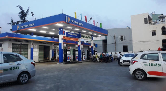 Hoạt động tại các cửa hàng xăng dầu ở TP Quy Nhơn diễn ra bình thường.