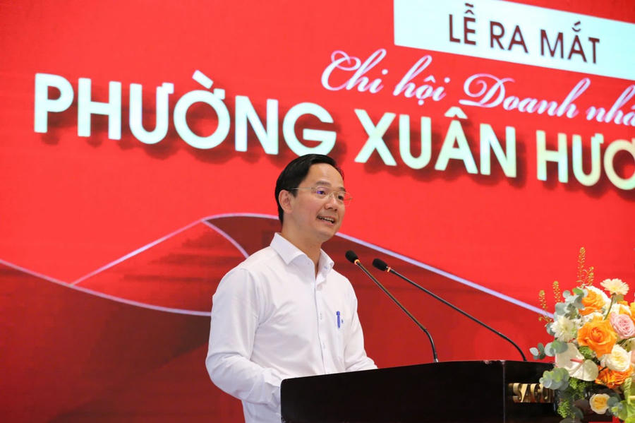 Chủ tịch UBND phường Xuân Hương - Đà Lạt Nguyễn Mậu Hà phát biểu tại hội nghị.