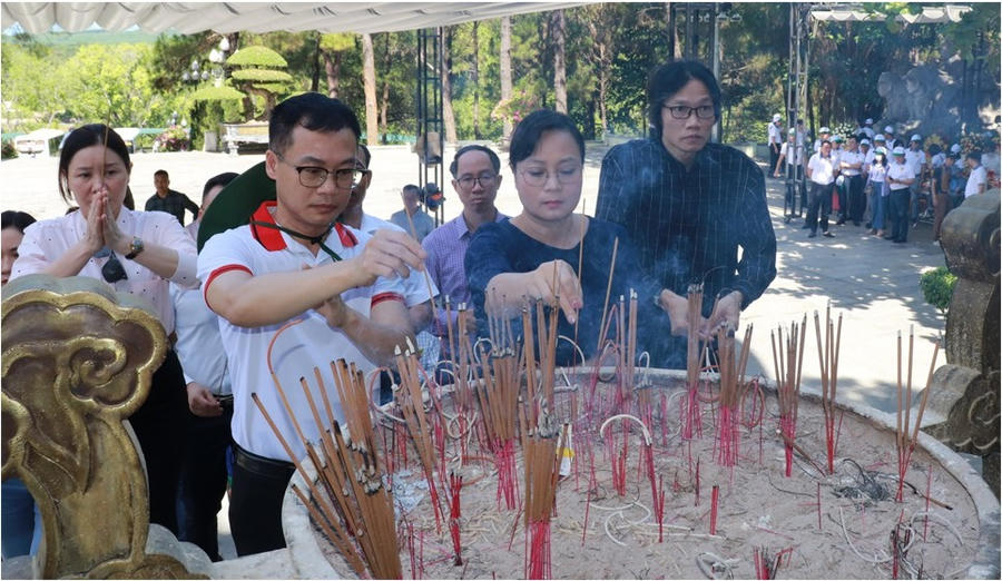 PTBT_DangHuongTruongSon