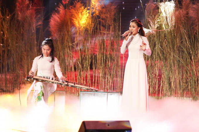 Thần tượng Bolero: Quang L&ecirc; đốt