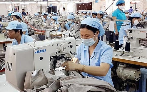 Bộ Tài chính đề xuất nâng mức giảm trừ gia cảnh lên 15,5 triệu đồng.