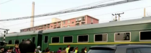 Hình ảnh đoàn tàu xuất hiện tại Trung Quốc ngày 25/3, được cho là có những điểm tương đồng với tàu Triều Tiên. Ảnh: Weibo.