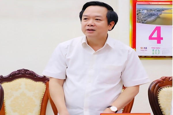 Ông Phạm Quang Ngọc, Phó Bí thư Tỉnh ủy, Chủ tịch UBND tỉnh Ninh Bình phát biểu tại hội nghị.
