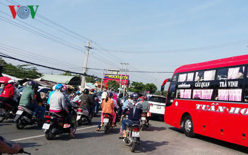 Giao thông phức tạp tại ngã ba Trung Lương- TP Mỹ Tho, tỉnh Tiền Giang.