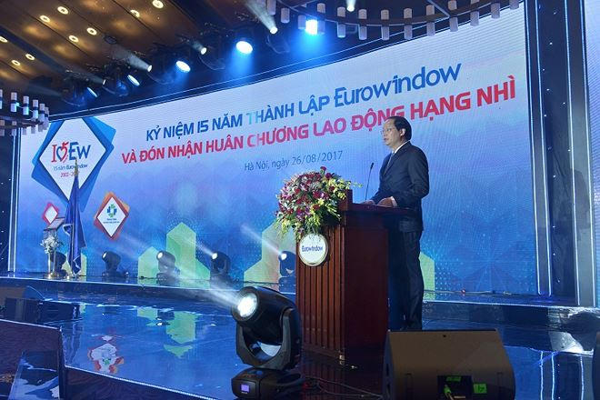 Phó Chủ tịch thành phố Hà Nội Nguyễn Doãn Toản phát biểu tại Lễ kỷ niệm 15 năm thành lập Eurowindow và Đón nhận Huân chương Lao động Hạng Nhì