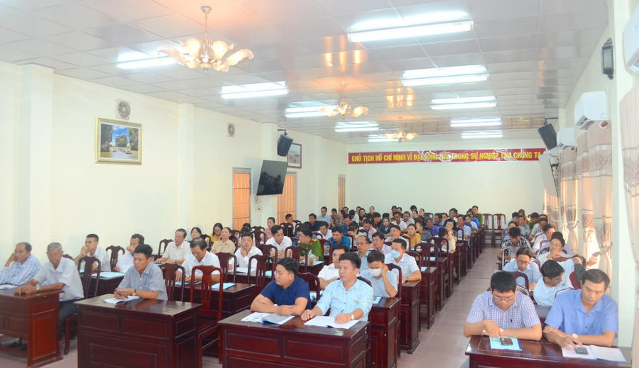 Các đại biểu tham dự Hội nghị.