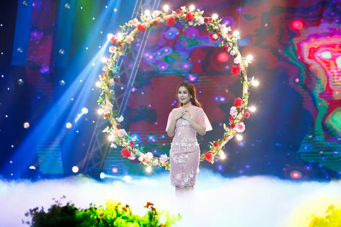 Võ Hạ Trâm hạnh phúc kể về tình yêu mới