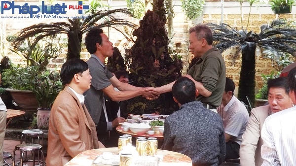 Những lời ch&uacute;c tốt đẹp anh em d&agrave;nh cho nhau trong ng&agrave;y xu&acirc;n mới.