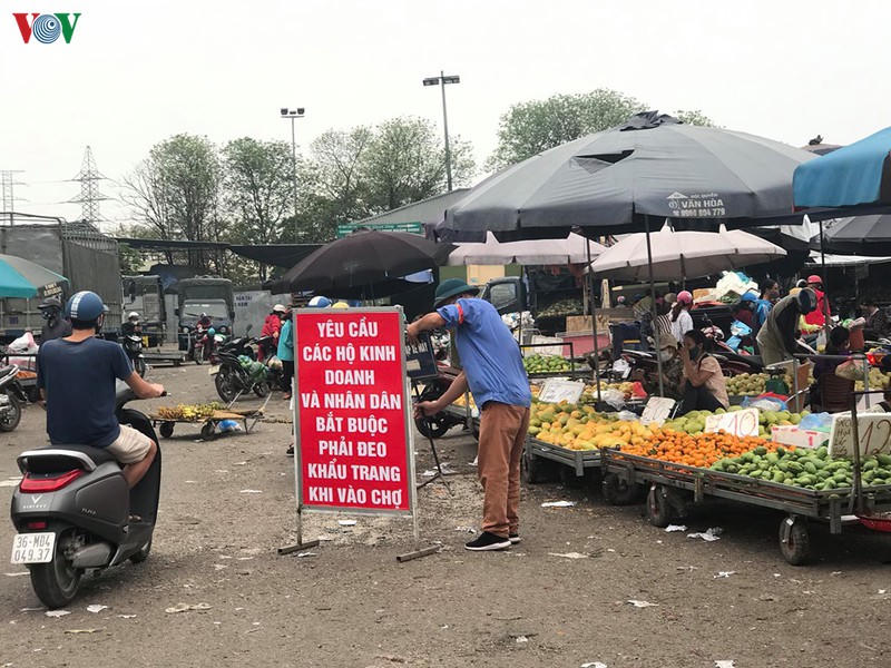 anh: nguoi ha noi binh tinh trong nhung ngay
