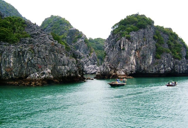Quẩn đảo Cát Bà, Hải Phòng.