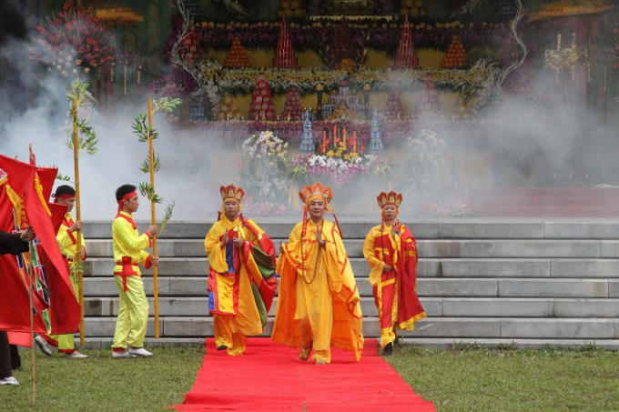 Những hình ảnh rực rỡ sắc màu từ các chương trình văn hóa, nghệ thuật biểu diện tại buổi lễ Khai hội.
