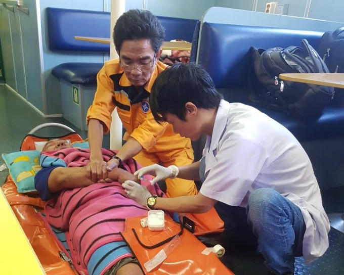 Thuyền trưởng Tạo bị tai biến khi tàu đang ở ngư trường Hoàng Sa.