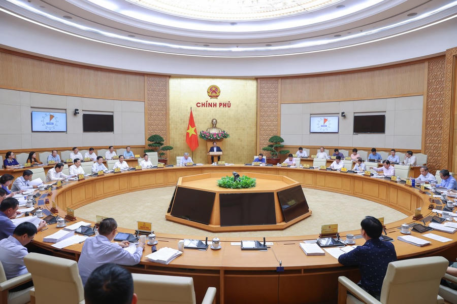 Quyết liệt tăng tốc giải ngân vốn đầu tư công, triển khai dự án trọng điểm quốc gia (Ảnh: Baochinhphu.vn).