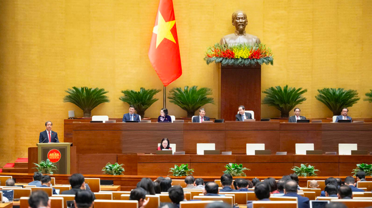 Quốc hội quyết định từ 2026 không cấp bằng trung học cơ sở, sẽ có bộ sách giáo khoa giáo thống nhất toàn quốc. Ảnh: P.Thắng