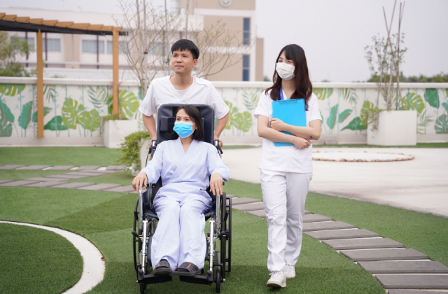 Bệnh viện tiêu chuẩn Nhật Bản đầu tiên ở Ecopark chính thức vận hành