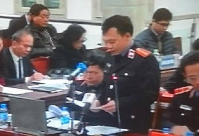 Đại diện VKS giữ quyền công tố tại phiên tòa đọc lời đối đáp sáng 15/1.