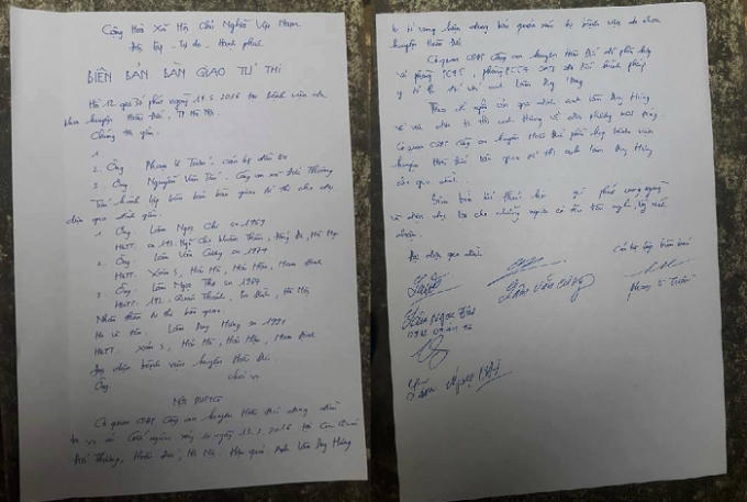Biên bản bàn giao tử thi cho gia đình nạn nhân.