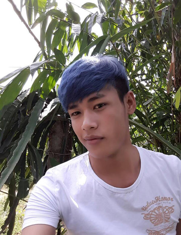 Lại chính là chủ nhân của kho ảnh toàn cười đểu, khác xa những gì diễn ra trên sóng truyền hình.