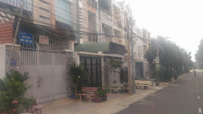 Các hộ dân trong Khu tập thể Tháng Mười có giấy GCN QSDĐ được cho là chồng lấn lên phần đất trong giấy GCN QSDĐ của Công ty OSC.