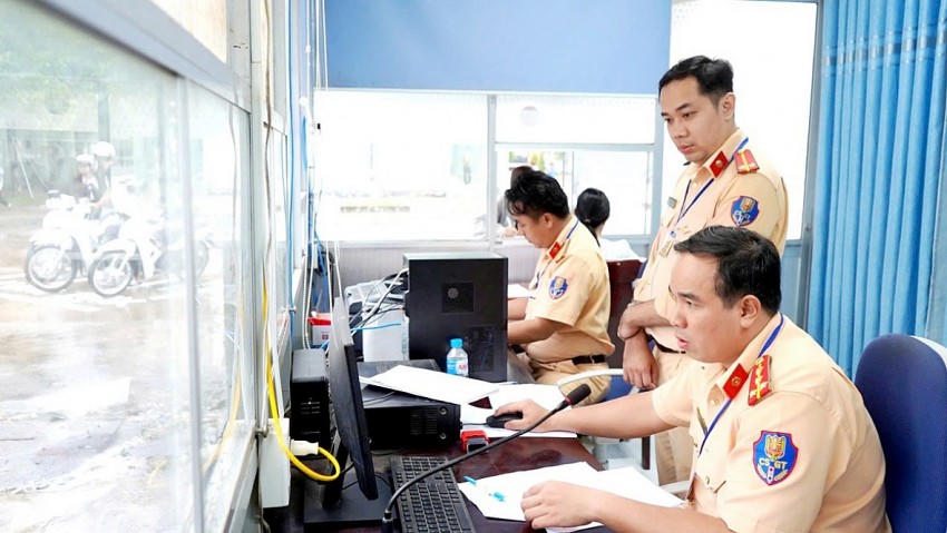Kỳ thi được tổ chức an toàn, nghiêm túc, đúng quy định. Ảnh: congan.longan.gov.vn