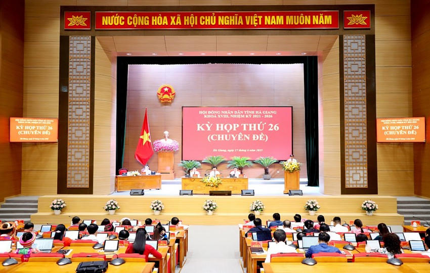 Toàn cảnh phiên họp cuối cùng trước khi chính thức sáp nhập hai tỉnh Tuyên Quang và Hà Giang.