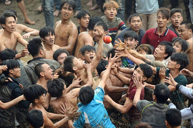 Hoạt động tranh phết đã bị đình chỉ tổ chức tại Hội phết Hiền Quan (tỉnh Phú Thọ).