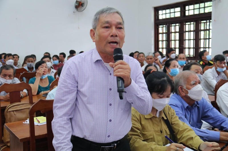 Cử tri Nguyễn Đình Hùng nêu vấn đề về học sử.