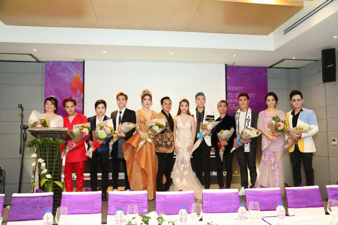 Dàn giám khảo của cuộc thi.