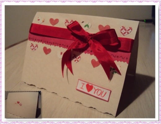Những tấm thiệp xinh xắn được các cặp đôi trao cho nhau trong những ngày Valentine. Ảnh: internet.