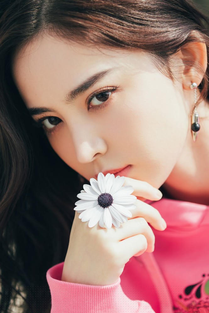 Say đắm nhan sắc 'gây thương nhớ' của người đẹp Tân Cương - ảnh 18