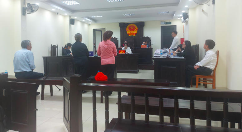 Các bị cáo tại phiên toà. Ảnh: Công lý