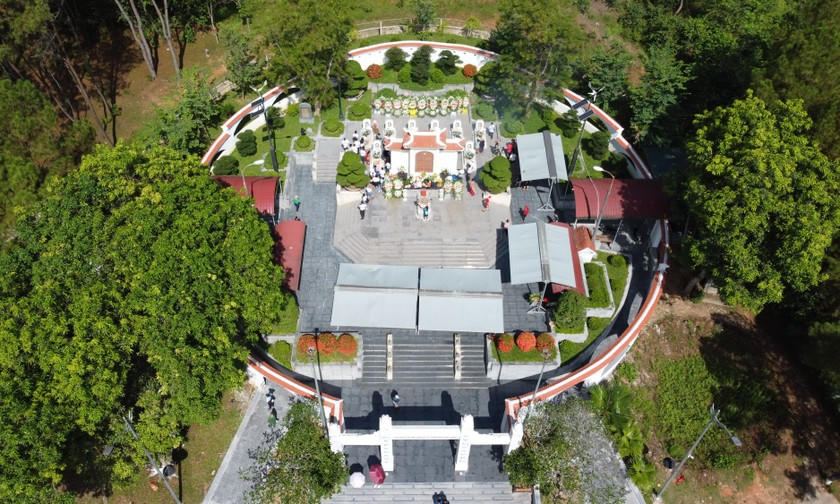 Toàn cảnh Khu di tích Ngã ba Đồng Lộc.