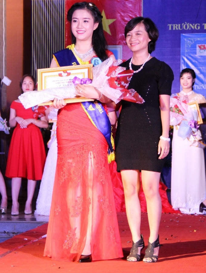 Á khôi 1 - Đinh Mỹ Linh