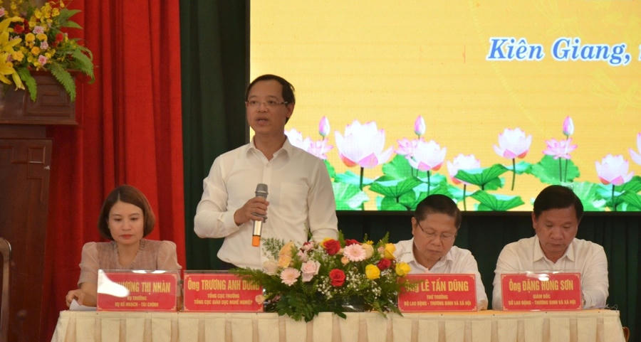 Tổng cục trưởng Tổng cục GDNN  Trương Anh Dũng phát biểu điều hành thảo luận tại Hội nghị.