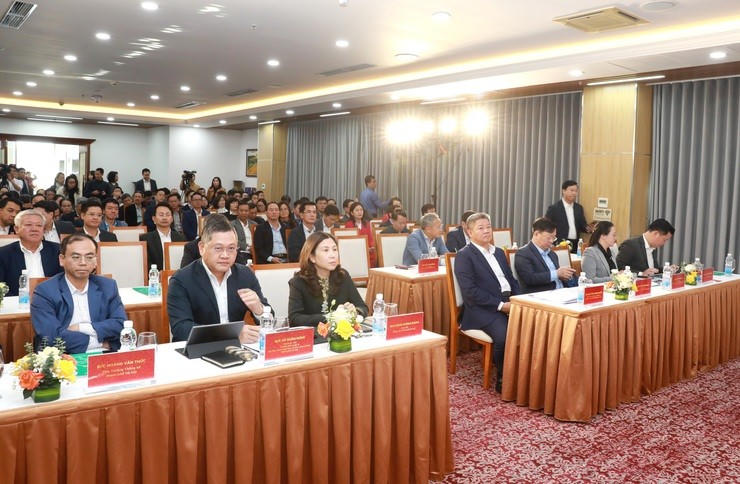 Các đại biểu dụ Hội nghị.