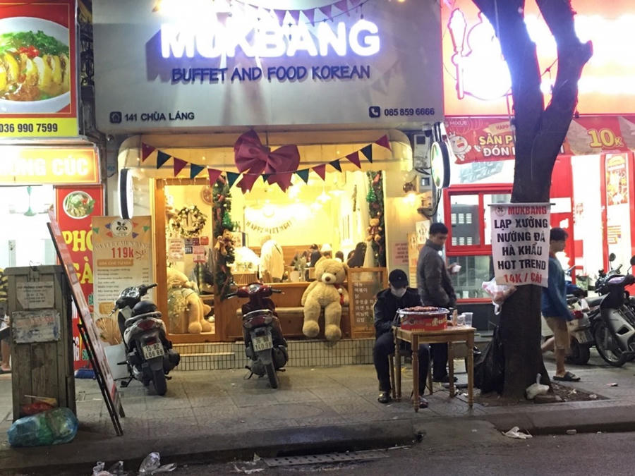 Lạp xưởng nướng đá – mối nguy cơ tiềm ẩn cho sức khỏe