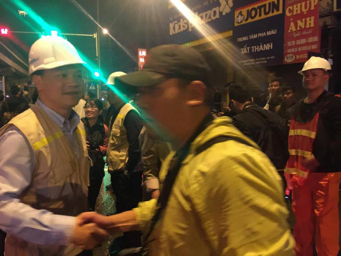 Cận cảnh khớp nối t&agrave;u đường sắt C&aacute;t Linh - H&agrave; Đ&ocirc;ng