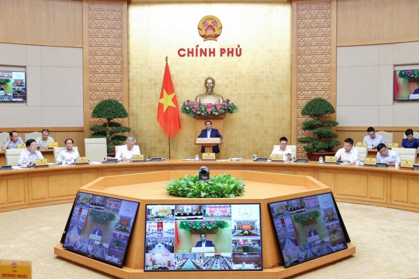 Thủ tướng yêu cầu Bộ Tài chính tăng cường quản lý thu, chi ngân sách nhà nước, phấn đấu thu ngân sách tăng 25% so với dự toán.
