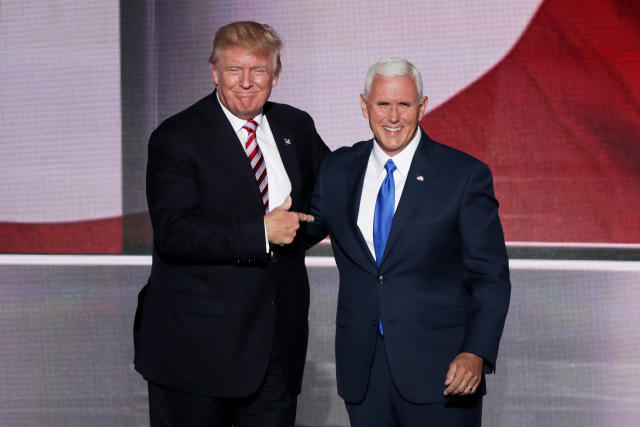 Tổng thống đắc cử Donald Trump và Phó tướng Mike Pence. (Ảnh: Getty)