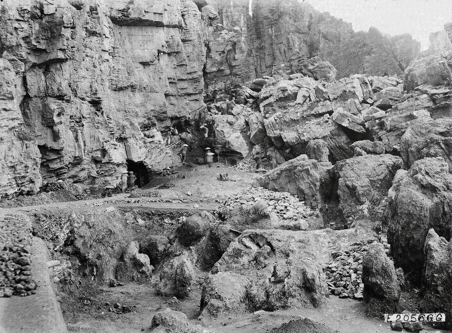 loat anh hiem ve mo chi kem khong lo o viet nam 100 nam truoc hinh anh 4