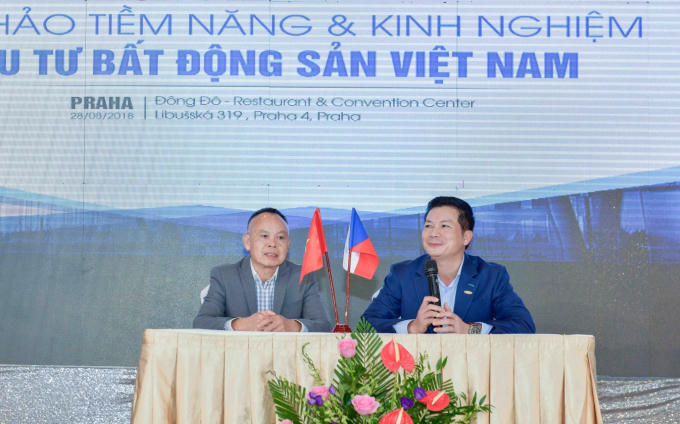 Nhận được sự quan tâm của đông đảo kiều bào, các chuyên gia và khách mời cũng đã có những chia sẻ thú vị về cách thức đầu tư bất động sản cá nhân tại Việt Nam.  Trong thời gian tới, CENLAND và VEREC sẽ tiếp tục tổ chức nhiều sự kiện, Hội thảo tại Séc cũng như nhiều nước tại nhiều quốc gia khác nhằm kết nối, giới thiệu tiềm năng và cơ hội đầu tư bất động sản Việt Nam cho kiều bào tại hải ngoại.