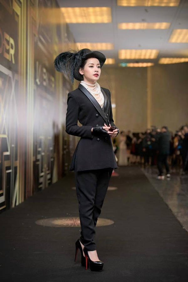 Cô trở thành tâm điểm chú ý tại sự kiện. Ảnh: Internet