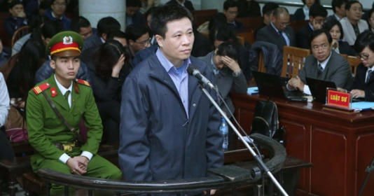Phiên tòa đã kéo dài nhiều ngày.