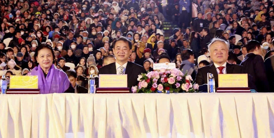 Nguyên Chủ tịch Quốc hội Nguyễn Thị Kim Ngân và lãnh đạo Trung ương tham dự