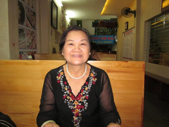 Bà Nguyễn Thị Liên kể lại cho PV những năm tháng gian nan, nhưng đầy tự hào của mình.