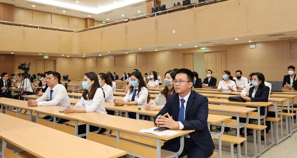 Do tình hình dịch Covid-19 phức tạp, chương trình buổi lễ được tổ chức trực tiếp tại Hội trường 218 Lĩnh Nam, Hà Nội và 353 Trần Hưng Đạo, Nam Định cũng như tổ chức trực tuyến qua các nền tảng ứng dụng.