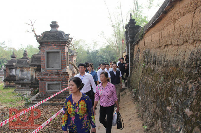 Đông đảo du khách thập phương đến với chùa Bổ Đà. (Nguồn: Báo Bắc Giang)