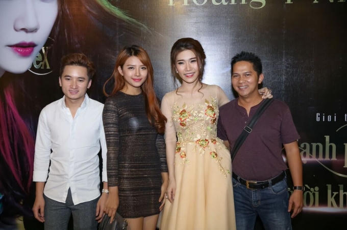 Giọng ca Phan Mạnh Quỳnh cũng có mặt trong lễ ra mắt MV